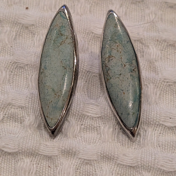 Jewelry - Elegant Silver and Blue Marquise Earrings